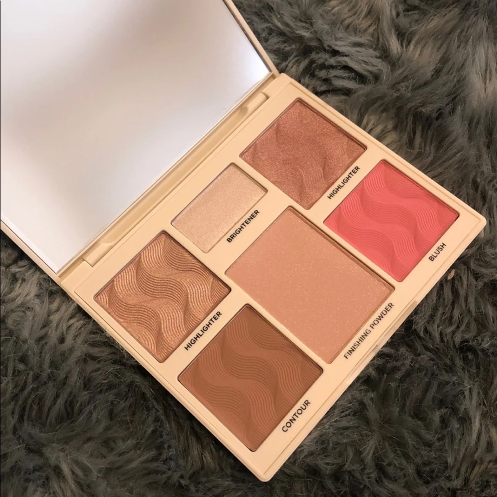 CoverFX Perfecter Face Palette